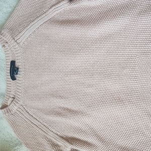 Light pink knitted long sleeve + free item